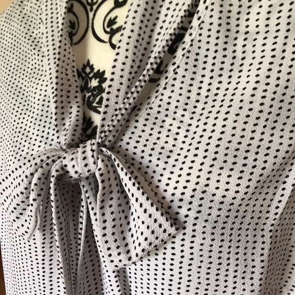 ADRIANNA PAPELL BLOUSE - Picture 8 of 10